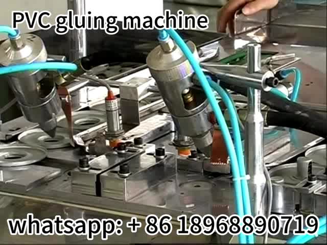 4 ステーション オイルフィルターキャップ PVC 粘着機 380V 50Hz 1500 片/時間 容量