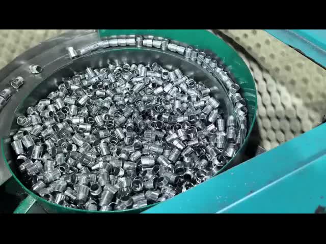 電流を通された電気水路の付属品1つの2 EMTのコネクター亜鉛材料