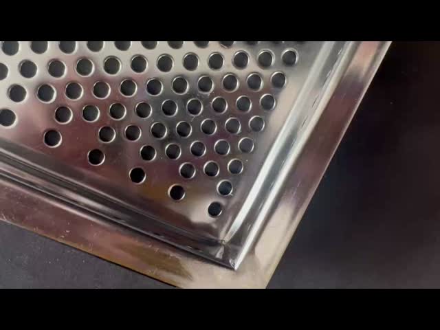 2.0mmの厚さを焼く316ステンレス鋼の網の皿のオーブンの金属Perforatted