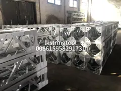 Alat Ereksi Menara Tetap / Terbesar Untuk Mengangkat Komponen Berat