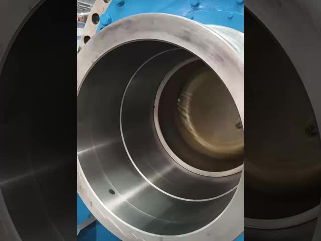 脚に装着されたインライン惑星式ギア減速器 ギアボックス