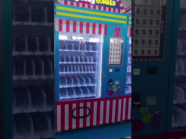 スマートキャンディーコーナー販売機 21.5インチタッチスクリーン 多重決済オプションのキャンディー販売機