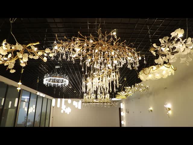Modern Luxury Commercial Chandeliers Lighting Indoor Crystal Glass Pendant Lamp