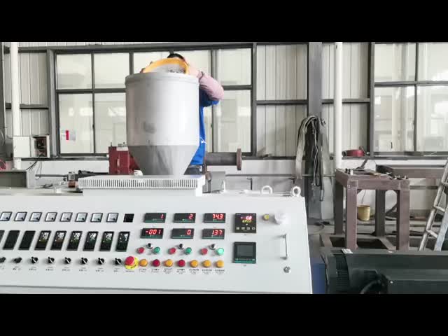 Single Screw Plastic Pipe Extrusion Machinery PP PVC PE Pipe Production Line