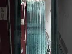 Tel örgü Laminated Glass Metal Mesh Yangına dayanıklı Tempered Glass 4mm 5mm 6mm 8mm 10mm Laminated Double Glazed Glass Ev Dekorasyonu / Perde Duvarı için