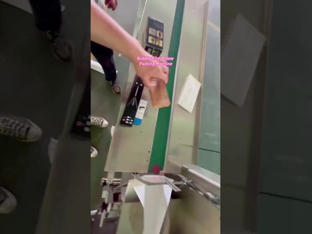 口紅は電気自動フィルムの包装機械泡立つ