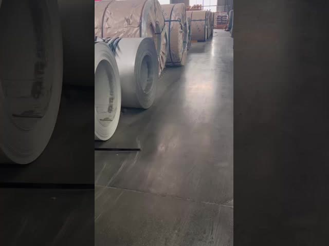 18/8 オステニティック AISI ATSM 2B 8K ステンレス鋼コイル 1800mm 2000mm