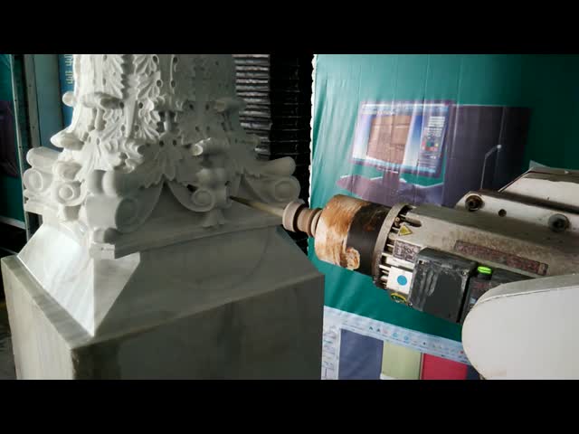 Five Axis Stone Carving Machine For Processing Roman Columns