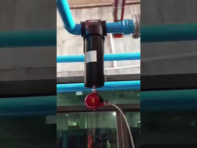 レーザー切削のための圧縮機水分分離器