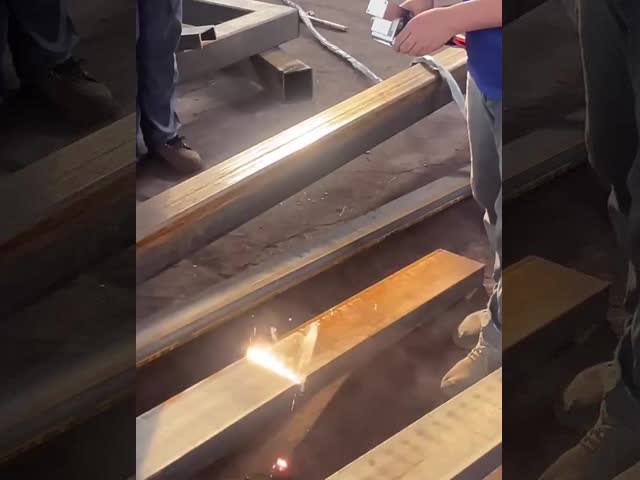 高速レーザー洗浄機 1500W 2000W 空気冷却 不酸化材料 金属 腐食 オイル 酸化層除去
