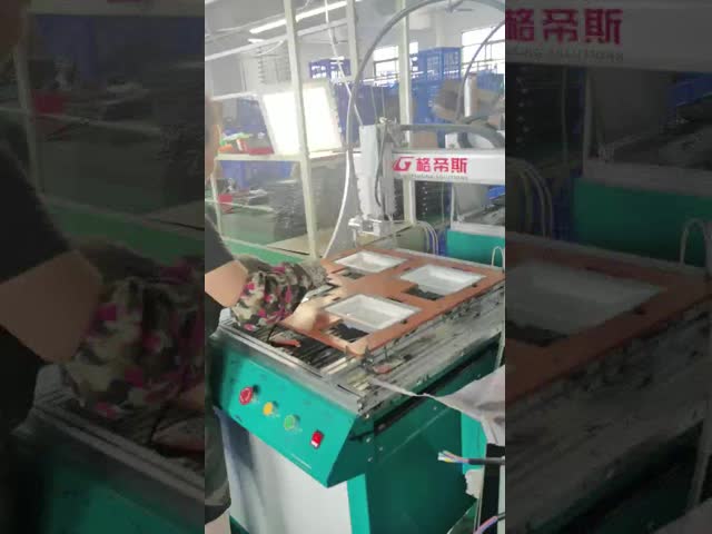 PLC制御 自動接着器 高速接着器配送機 600*600MM