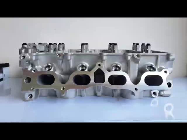 F18D4 Сборка головки цилиндра двигателя 55571690 Алюминиевый сплав для Chevrolet Cruze 1.8L