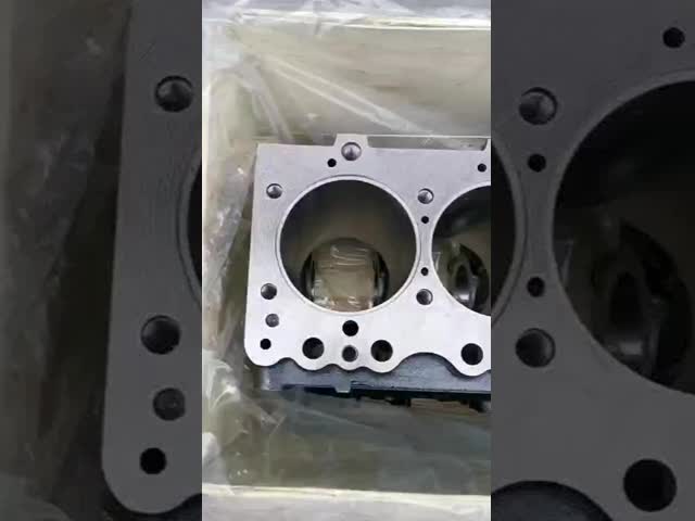 D04FD-TAA Hyundai Excavator engine block