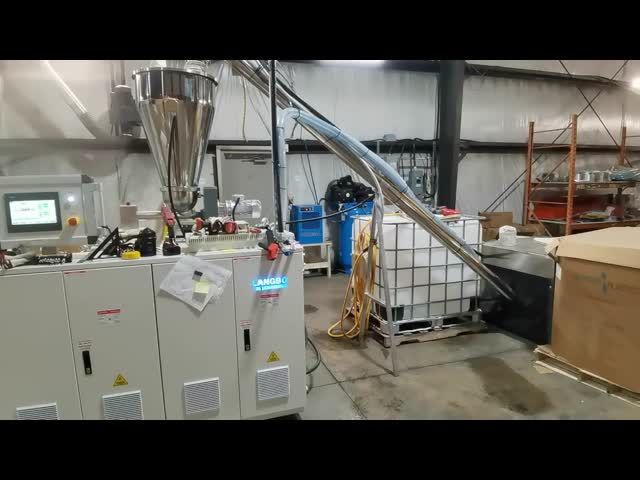 シメンスモーターパワー 完全自動 PVC プラスチックプロファイルの挤出生産ライン 最高級生産