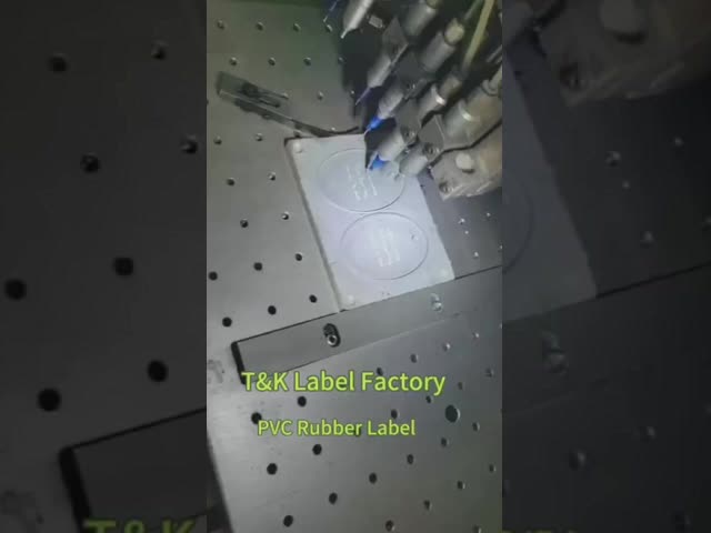 柔らかい3Dケイ素によって上げられる熱伝達の衣類は札の特別な技術の鉄を分類します