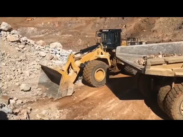 Caterpillar 990 992 993 Carregador usado 110000kg Carregador de rodas Máquinas de construção