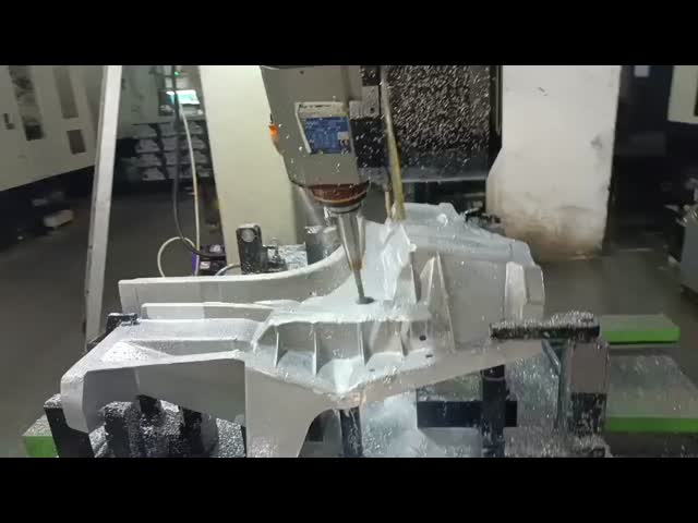 自動車部品 CNC 5 軸加工センター 木造型 ポリエチレン 泡