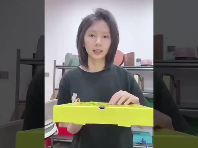 プリントされた硬いピザボックス リサイクル可能なファストフードの箱 24 × 24 持ち帰り