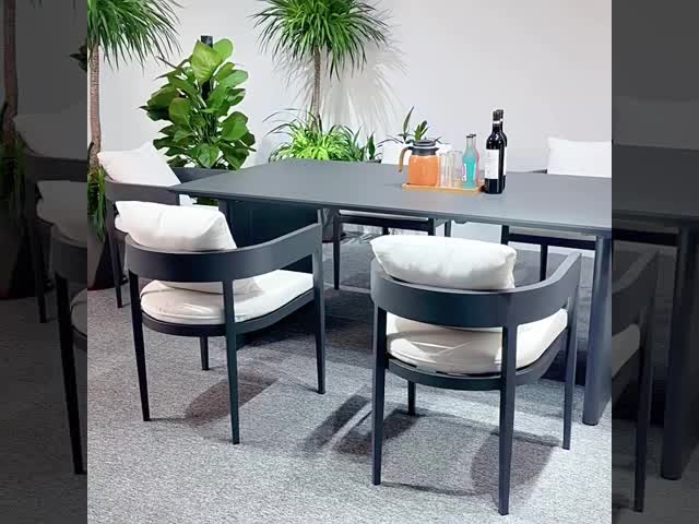 オーダーメイドの屋外テーブルと椅子,別荘,庭,屋外防水,日焼け止め,アルミニウム合金テーブルと椅子,ホテル,ホームステイ,屋外家具
