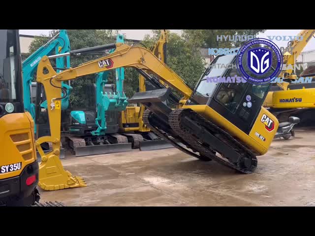 313D2GC Использованный гусеничный 13-тонный экскаватор с компактным дизайном для узких помещений