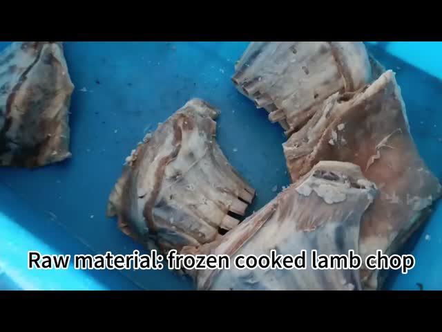 凍った羊肉切片を切り取る自動化肉帯割れ機
