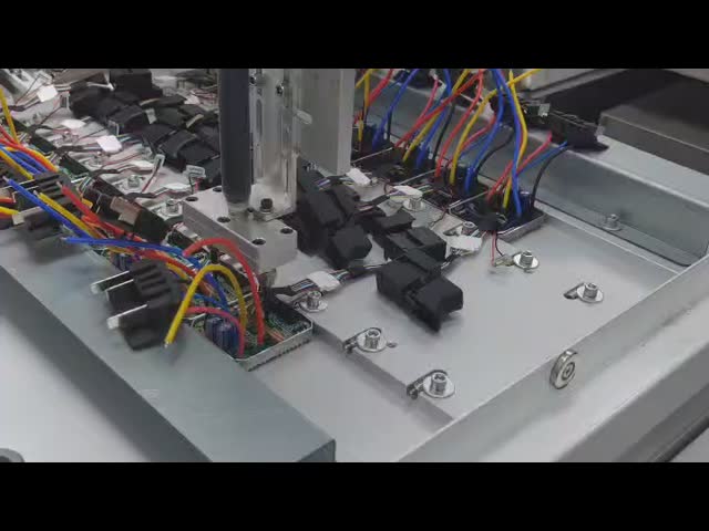 透明性シリコン配給システム 500mm/sec 粘着器用配給ロボット