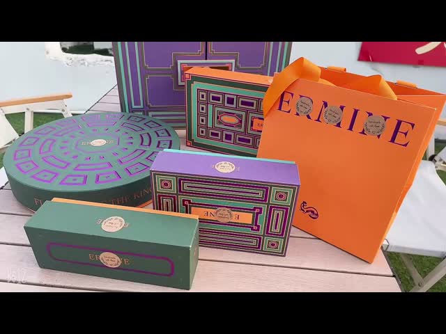 Personalized Hygienic Macaron Cake Food Gift Boxes Packaging Varnishing