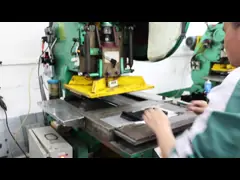 Em volta de A - as letras do alfabeto do gancho e do laço de Z para ensinar/palavra soletram