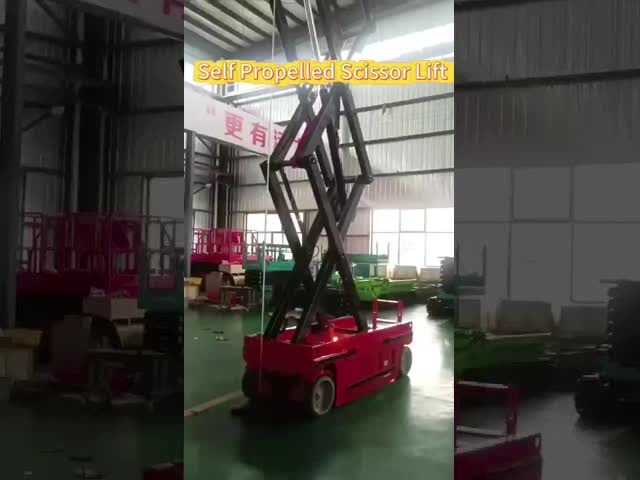 黄色 450KG ポータブル水力シザリリフト 8m 自走式空中リフト