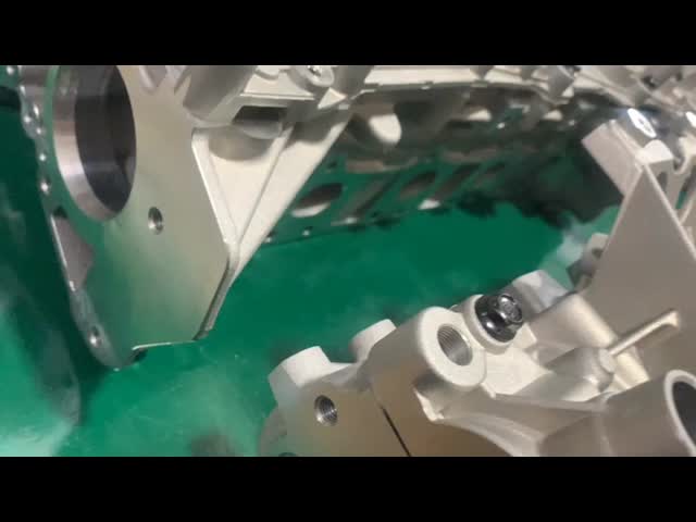  Trafic M9R M9T Engine Cylinder Head Assembly 110417248R 7711497513 7701479110