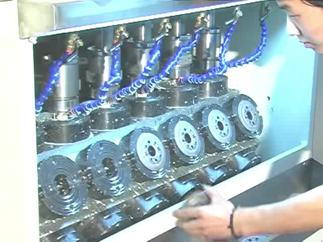 5.8KW スピーンオンオイルフィルター製造機 6ステーションタッピングマシン