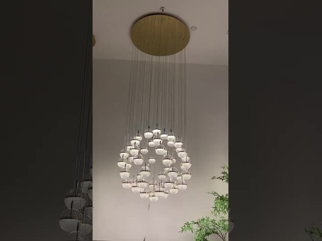 ラウンドボール照明 現代階段 クロムアクリル結晶砂吊り灯
