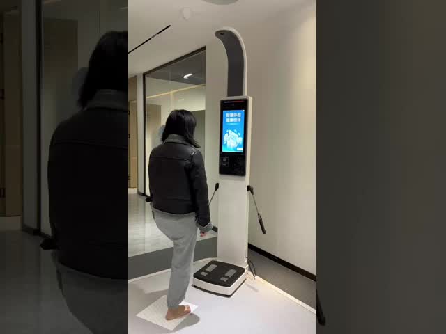 プロ 8 電極 体組成 脂肪分析器 高さ 重量 スケール プリンタ