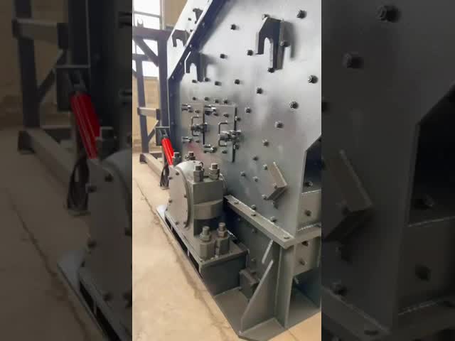 High Manganese Steel Heavy Hammer Crusher with 10-50 Tons Capacity and Fixed Installation for Mining and Quarrying
