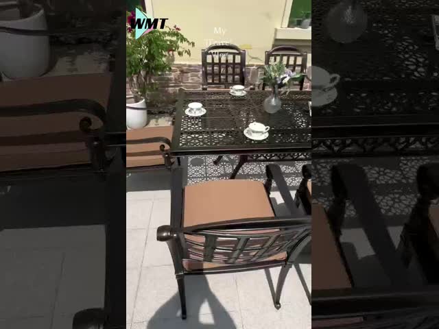 ブラック/クリームラタン アルミニウム 屋外食堂セット