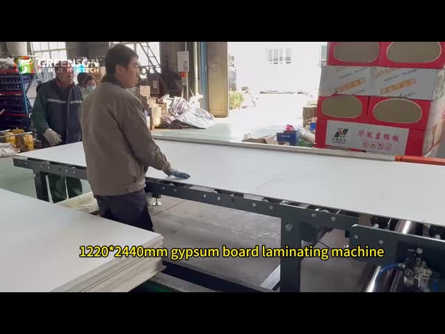 2百万平方メートルの二面型PVC完全自動ラミネート機