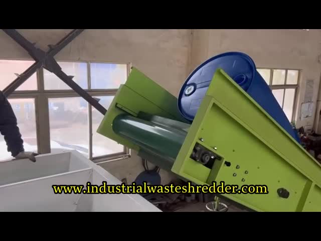 高効率の廃棄物プラスチックのバレルシェリダー,200LHDPE IBCドラムCEとダブルシャフトシェリダー,ガロンプラスチックのドラムクラッシャー1000kg/h,化学プラスチックドラムプレシェリダー