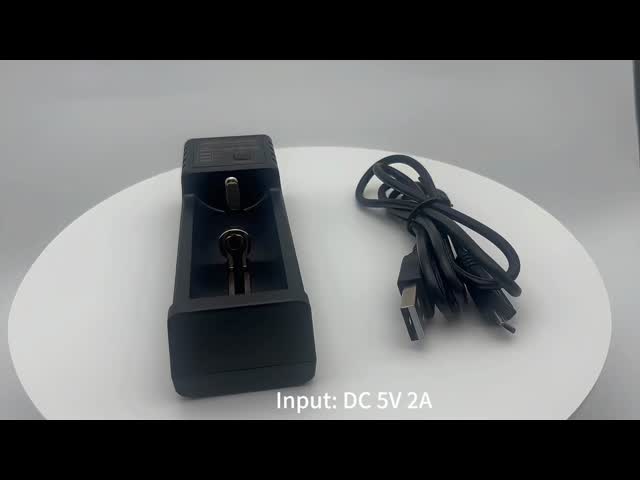 18650 26650 21700 リチウムイオン電池 USB充電器 シングルスロット スマート 充電可能 4.2V
