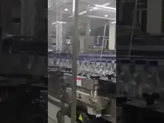 Étiqueteuse rotative à colle thermofusible avec absence d'alimentation d'étiquettes et de bouteilles et absence d'application de colle pour l'étiquetage automatique video