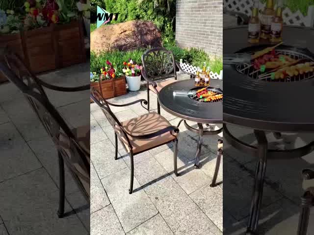 モダンスタイルの固定回転式屋外テーブルと椅子