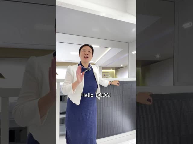 携帯型折りたたむ式太陽光発電パネル PV 580W ショート回路電圧温度係数 0.04% XSFM-580-T 25A 580W