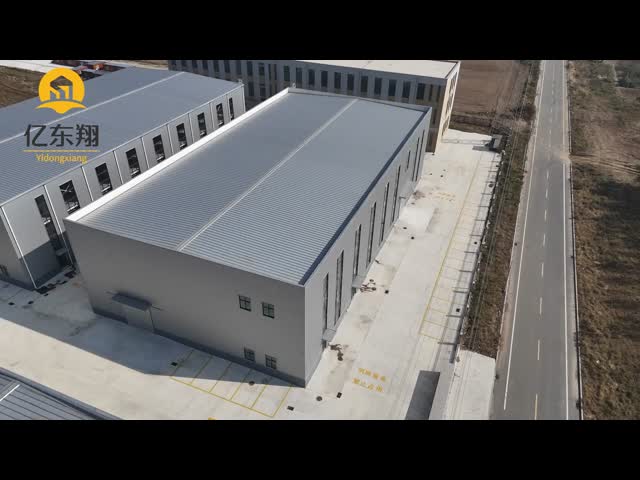 現代のプリエンジニアリング建築 鉄鋼構造 塗装 振付された表面処理