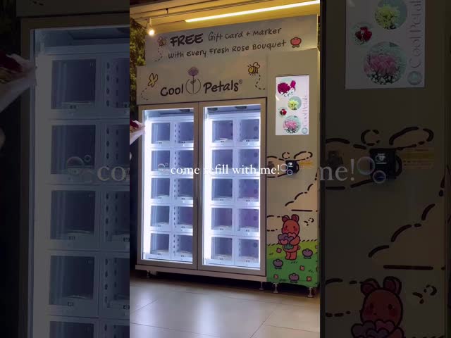 High Capacity Locker Vending Machine Customizable Lockers For Fresh Flowers Farm Products