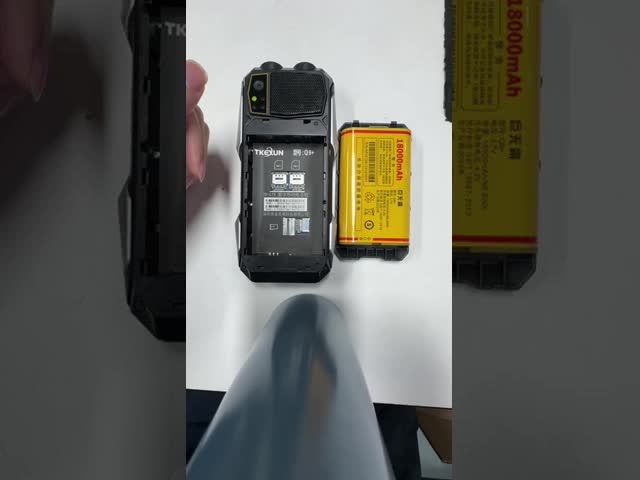 YEEMI Q7 2G 機能電話 1.77インチスクリーン デュアルシム 8W カメラ 2400mAh バッテリー