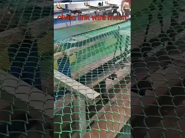 50x50mm Diamond Chain Link Fence Electric Galvanized PVC Sprayed