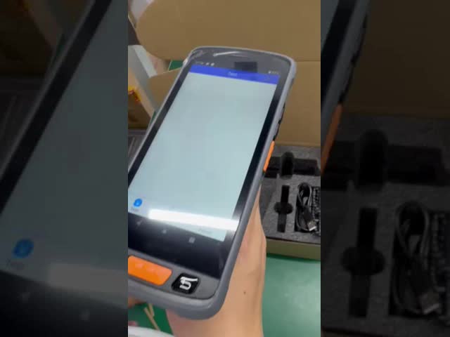倉庫物流 ハンドヘルド・ターミナル ロングレンジUHFRFIDリーダー 3G RAM 32G ROM