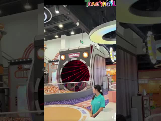 パーソナライズされた高室内遊び場 スライドの種類とソフトプレイ ユニークなテーマオプション