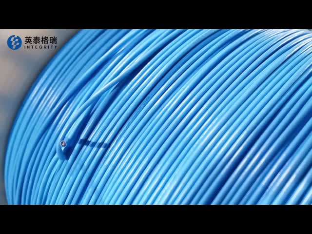 固体UTPCMPPVC Cat5e プレニウム指定ケーブル 24AWG 高速ネットワークケーブル 1000FT