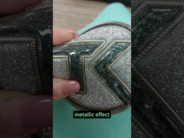A alta frequência gravou a impressão feita sob encomenda da tela dos remendos da roupa de TPU para a etiqueta do Sportswear