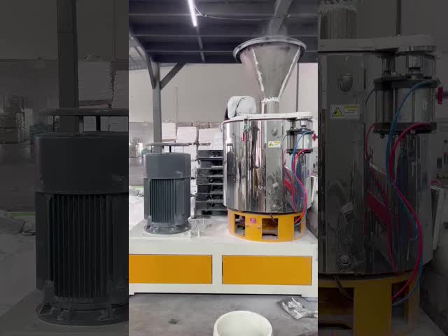 全自動スクリューエクストルーダーマシン PEパイププラスチックグラナレーターマシン